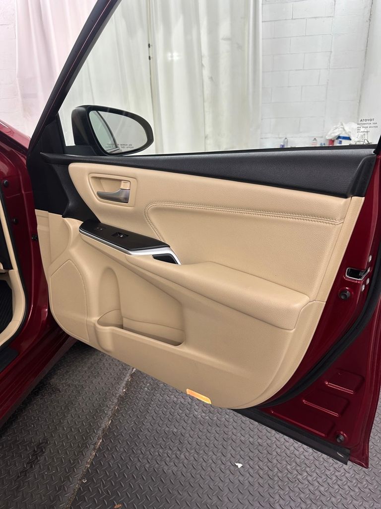 used 2017 Toyota Camry Hybrid car, priced at $12,985