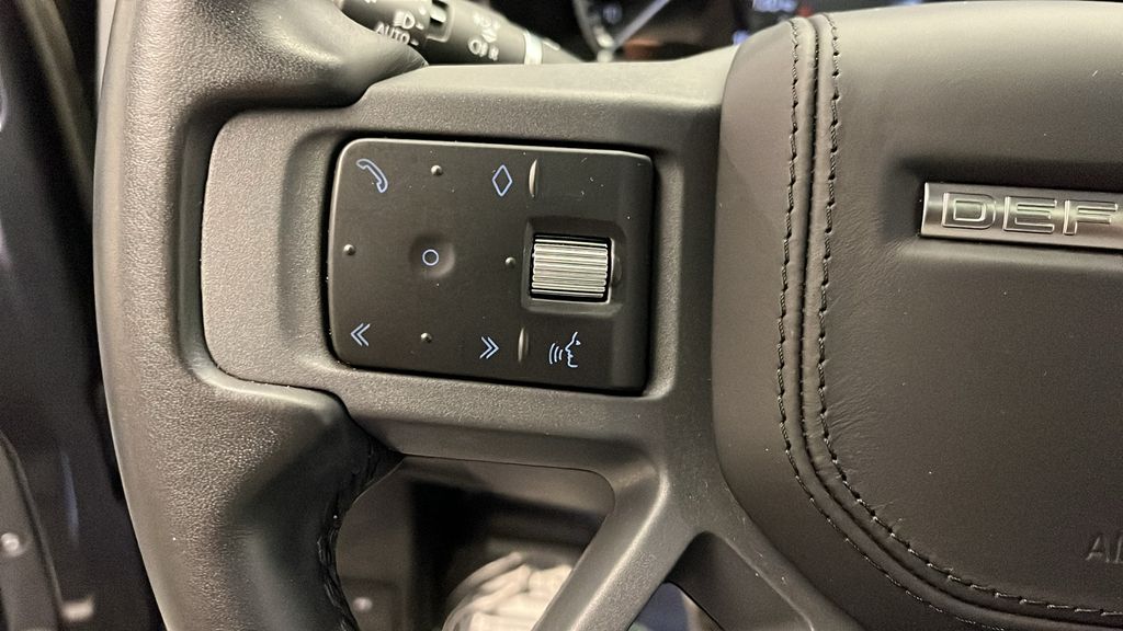 2023 Land Rover Defender 130 14