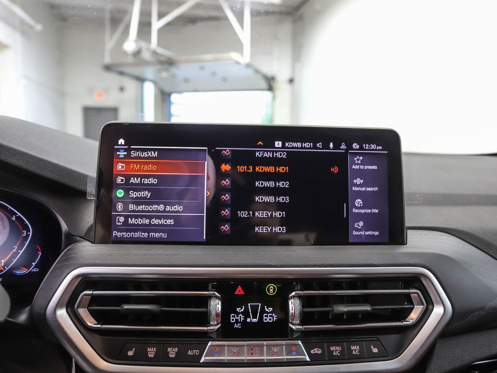 Thumbnail: 2022 BMW X4 - 15