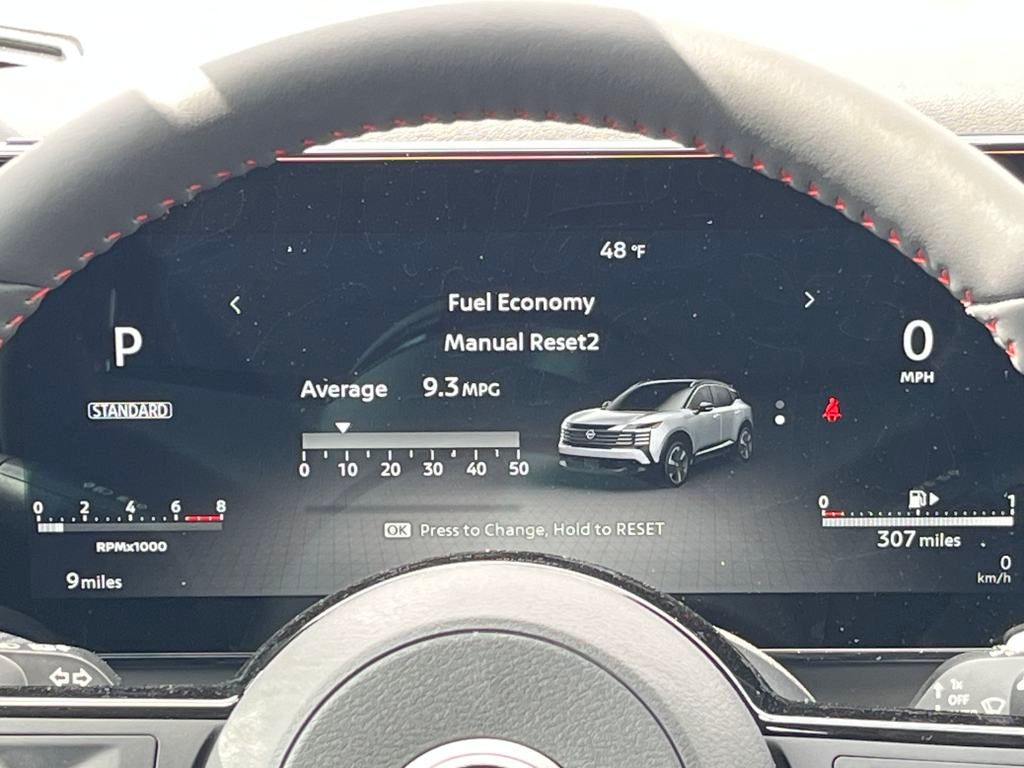 2025 Nissan Kicks SR photo