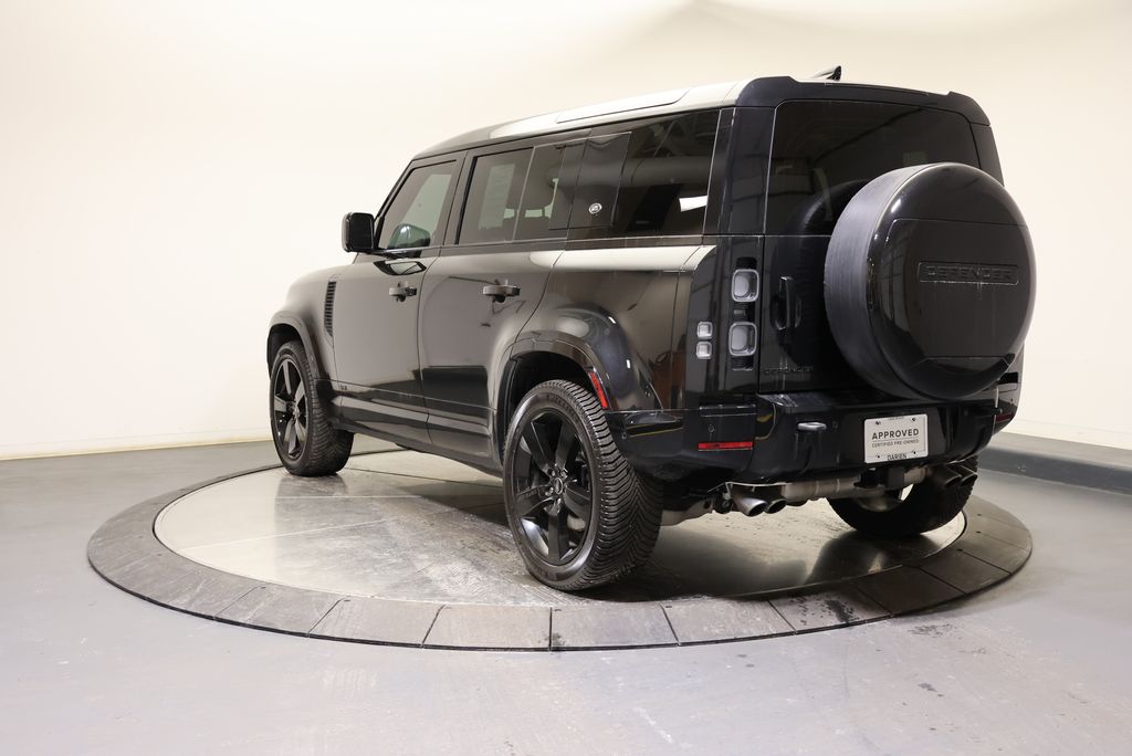 Thumbnail: 2022 Land Rover Defender - 3