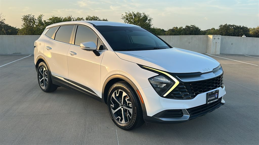 2023 Kia Sportage EX White at Community Kia