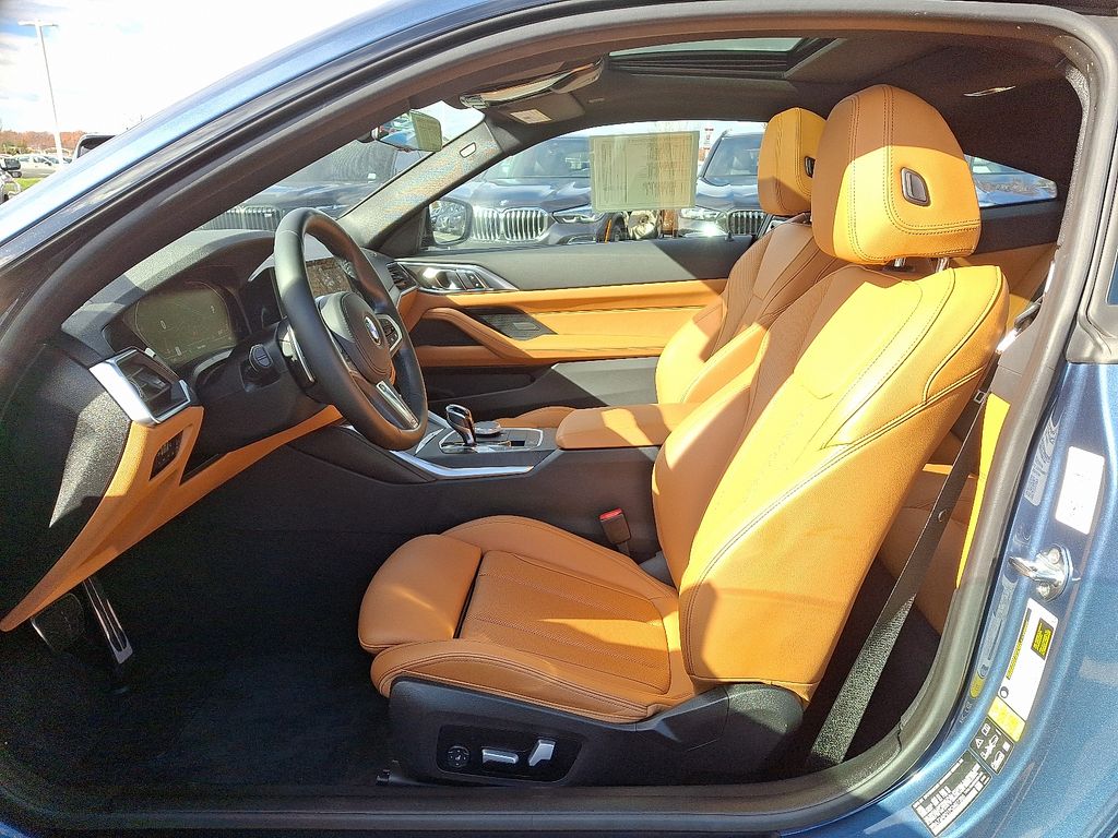 Thumbnail: 2023 BMW 4 Series - 13