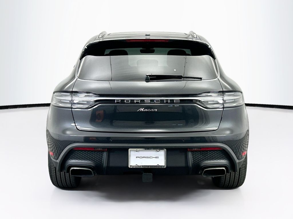Thumbnail: 2026 Porsche Macan - 6