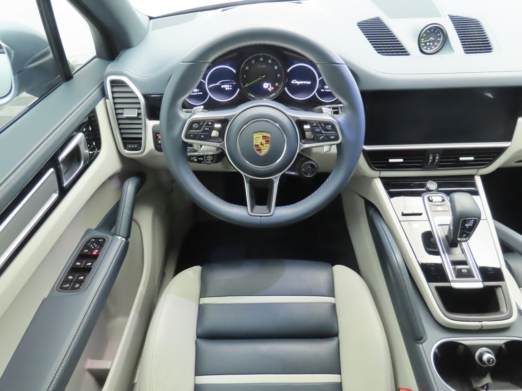 Thumbnail: 2020 Porsche Cayenne - 13