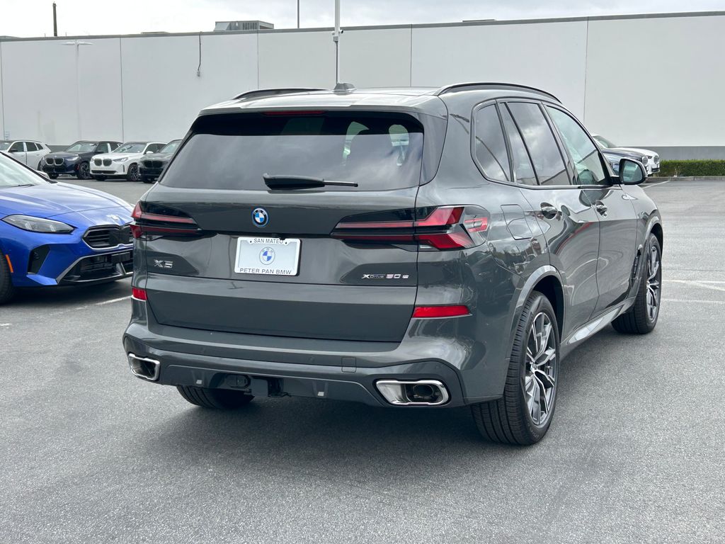 Thumbnail: 2026 BMW X5 - 5