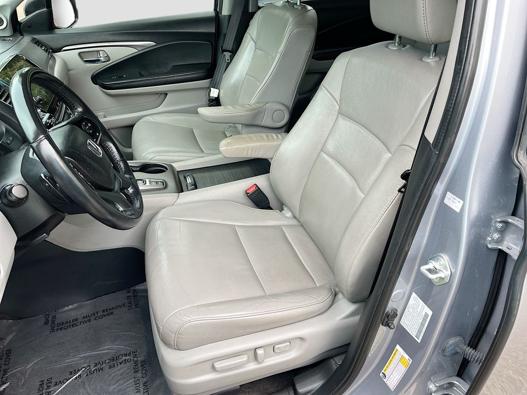 2022 Honda Pilot Special Edition Silver at Classic Elite Chevrolet Sugar Land