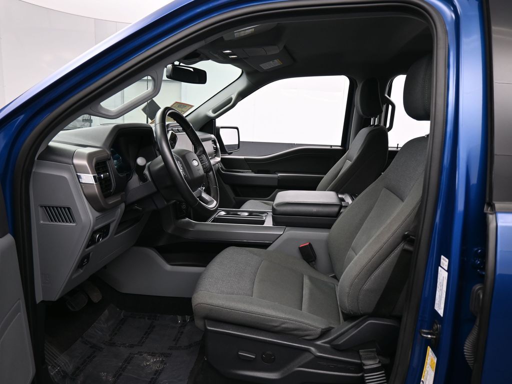 Used 2024 Blue Metallic Ford XLT image 11