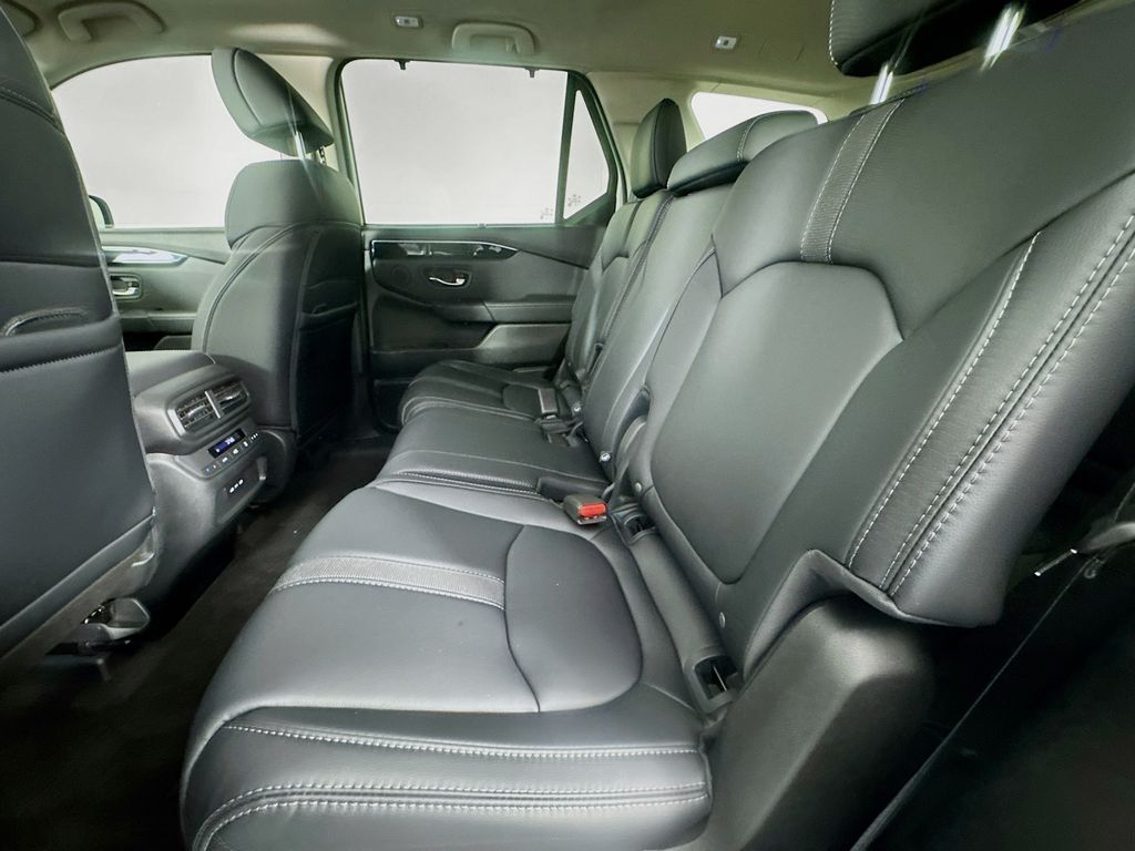 New Car 2025 Honda Pilot  Touring For Sale Under $50,000 In Austin, Texas
