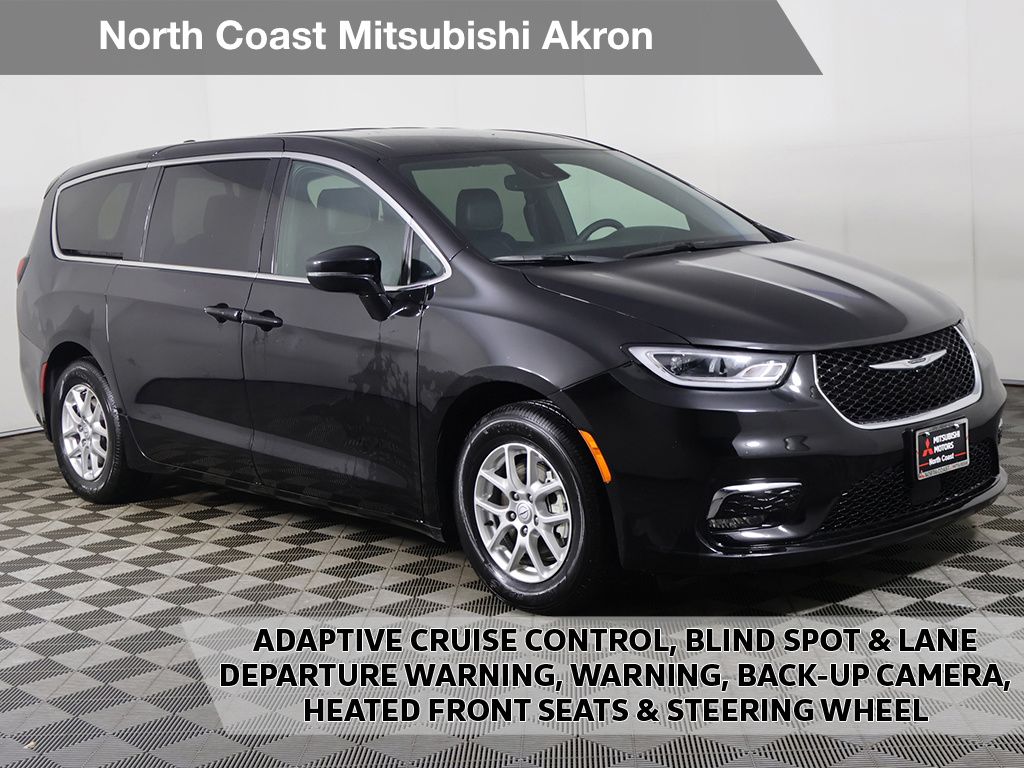 Diamond Black Crystal Pearlcoat 2025 Chrysler Pacifica Select FWD Minivan Front-Wheel Drive 9-Speed Automatic