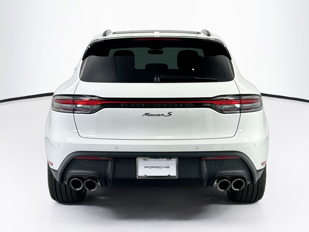 Thumbnail: 2026 Porsche Macan - 6