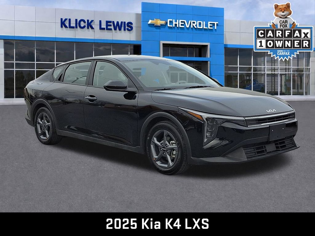 2025 Kia K4 LXS FWD