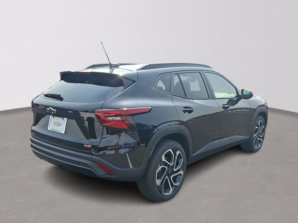 Thumbnail: 2026 Chevrolet Trax - 4
