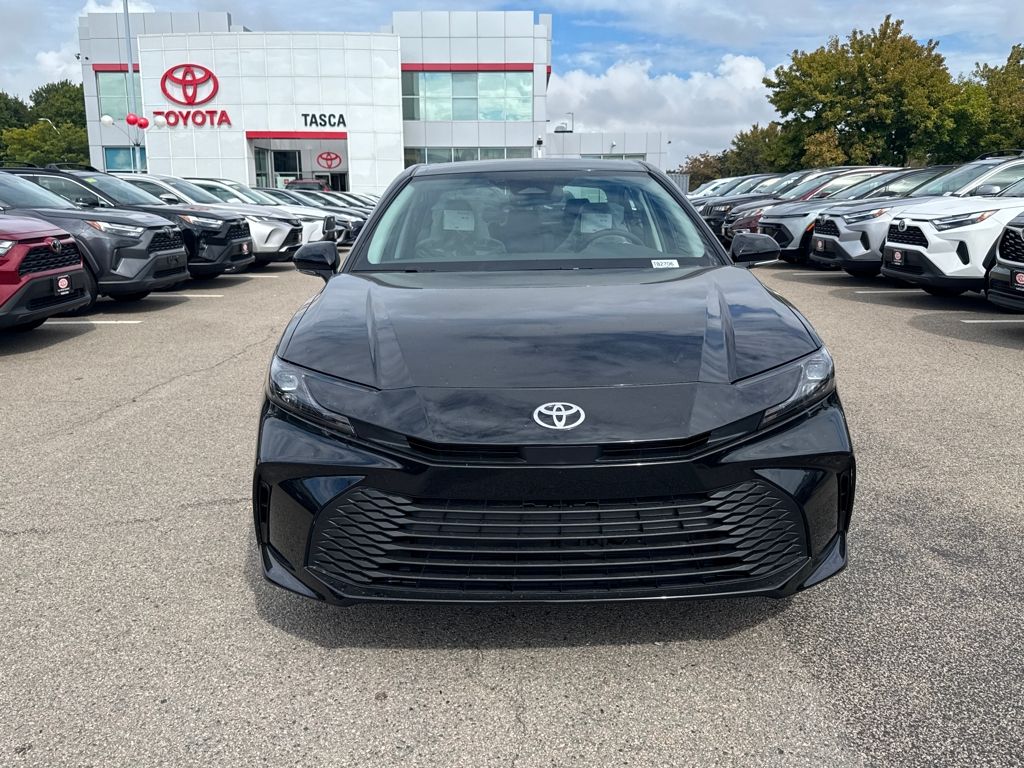 2025 Toyota Camry LE photo 2