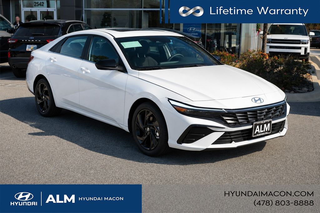 New 2026 White Hyundai SEL Sport image 4