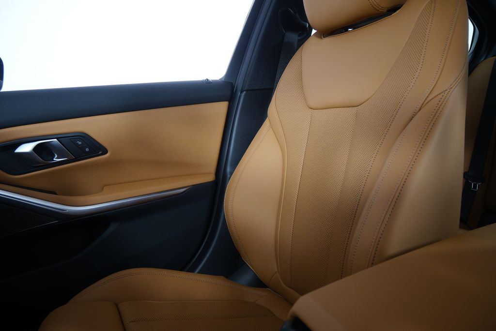 Thumbnail: 2026 BMW 3 Series - 23