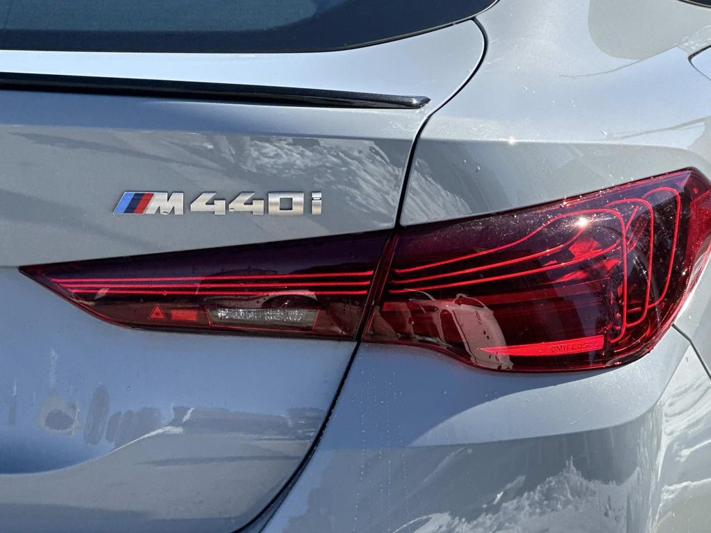 Thumbnail: 2025 BMW 4 Series - 10