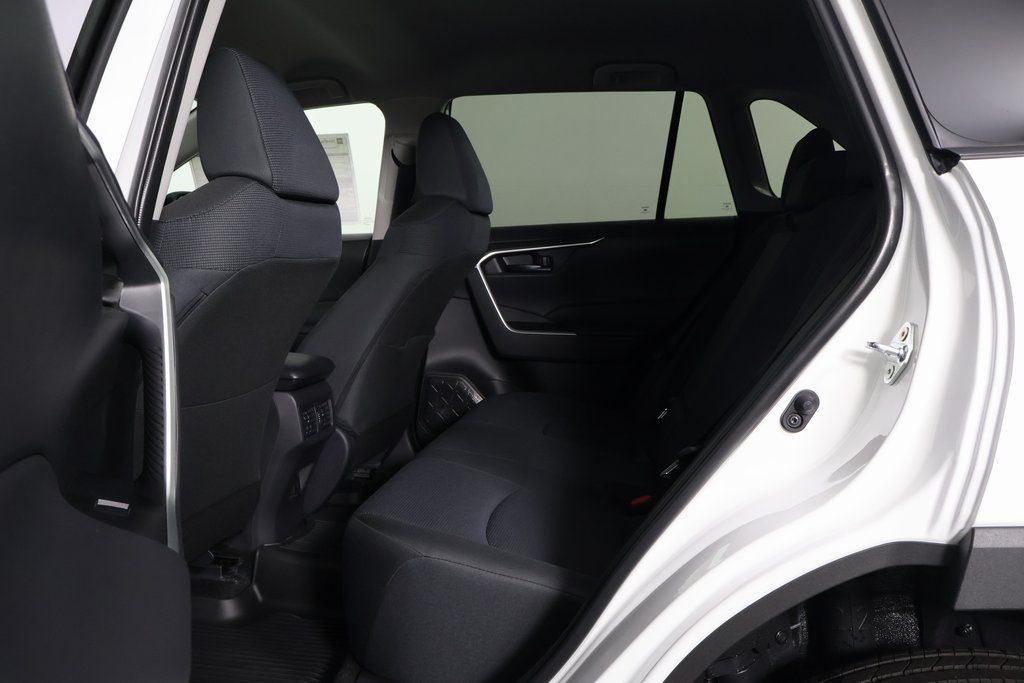 Thumbnail: 2025 Toyota RAV4 - 6