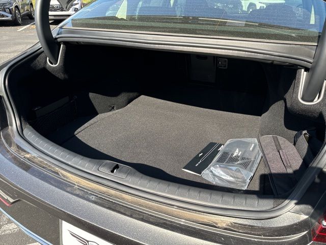 Thumbnail: 2025 Genesis G80 - 13