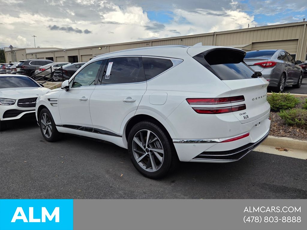 Used 2025 White Genesis 3.5T Advanced image 11