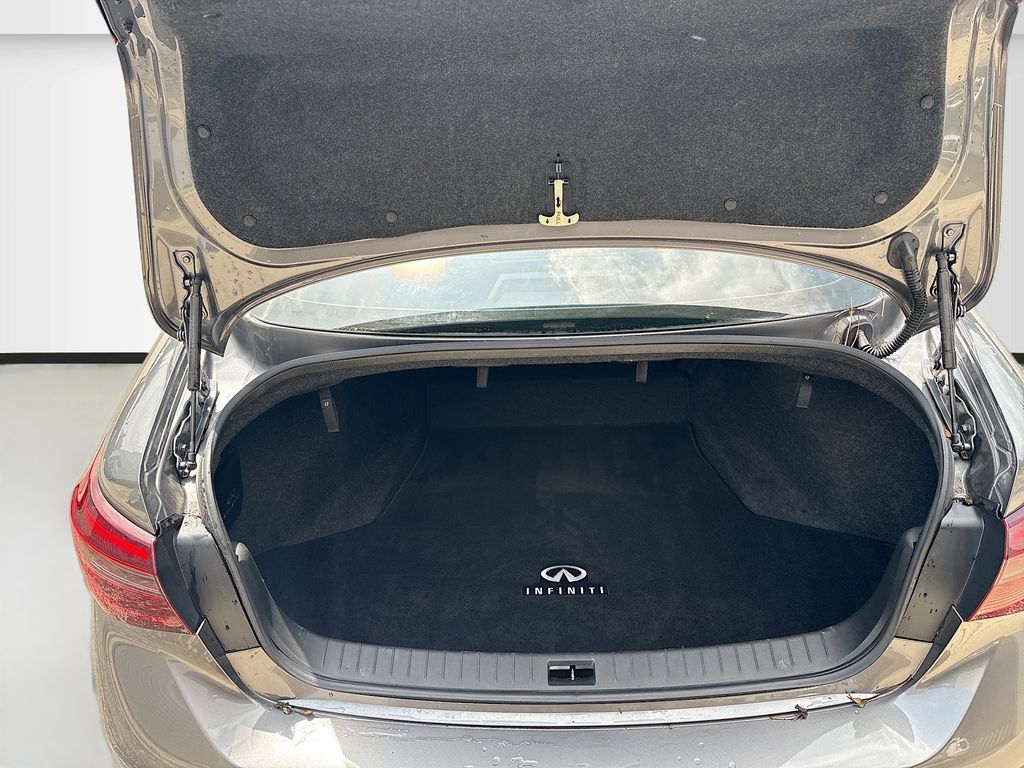 Used 2023 Gray INFINITI LUXE image 28