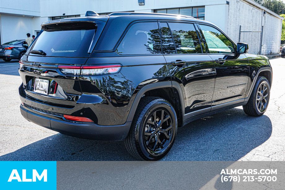 Used 2025 Black Jeep Altitude image 6