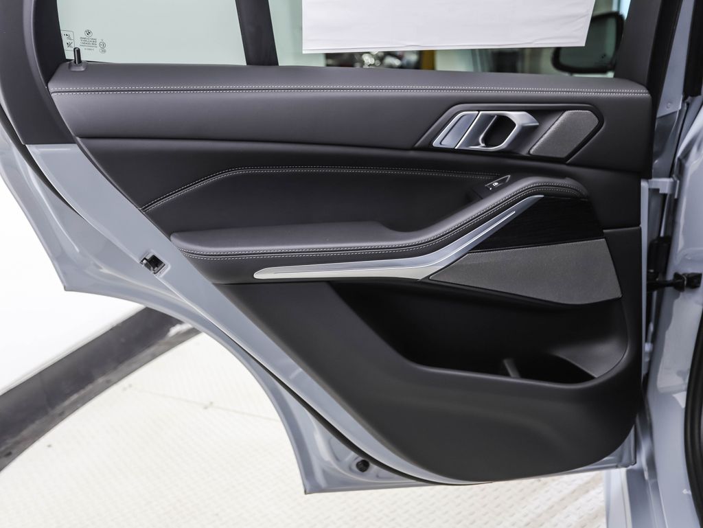 Thumbnail: 2026 BMW X5 - 20