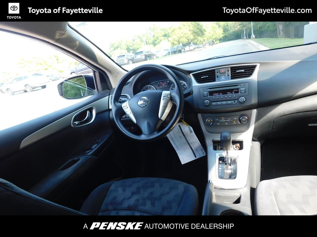 Thumbnail: 2013 Nissan Sentra - 6