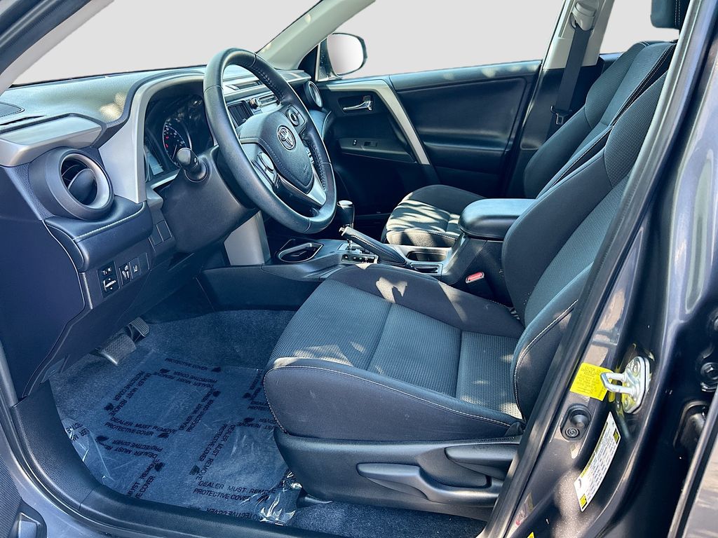 Thumbnail: 2017 Toyota RAV4 - 19