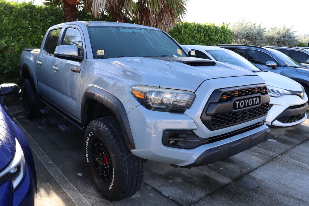 Thumbnail: 2017 Toyota Tacoma - 6