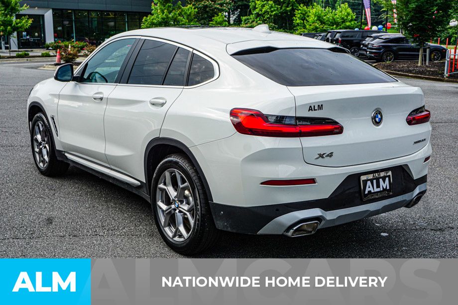 Used 2025 White BMW xDrive30i image 4