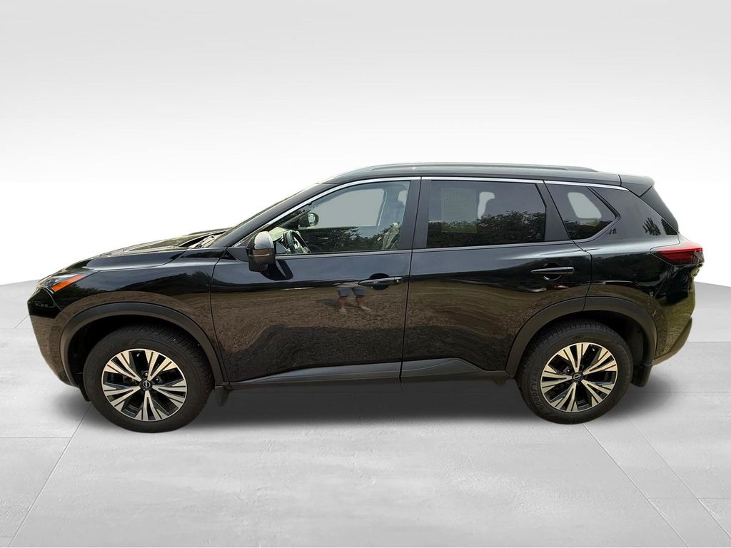 2023 Nissan Rogue SV - Image 3
