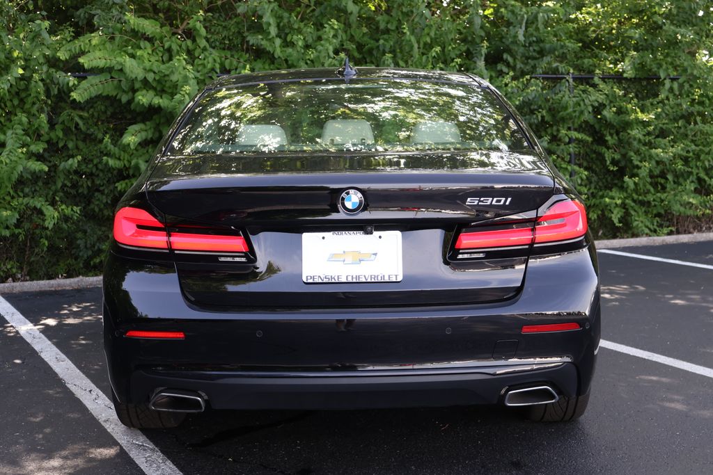 Thumbnail: 2023 BMW 5 Series - 7