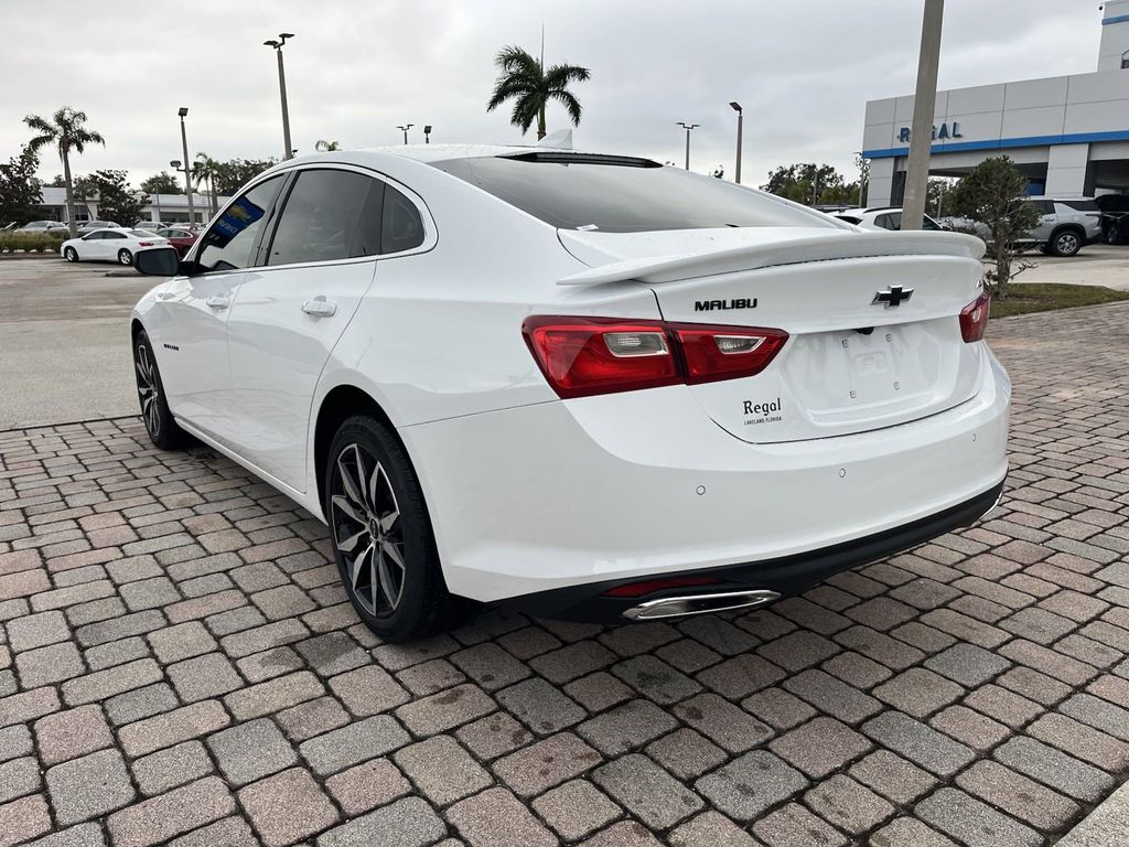 2025 Chevrolet Malibu RS 4