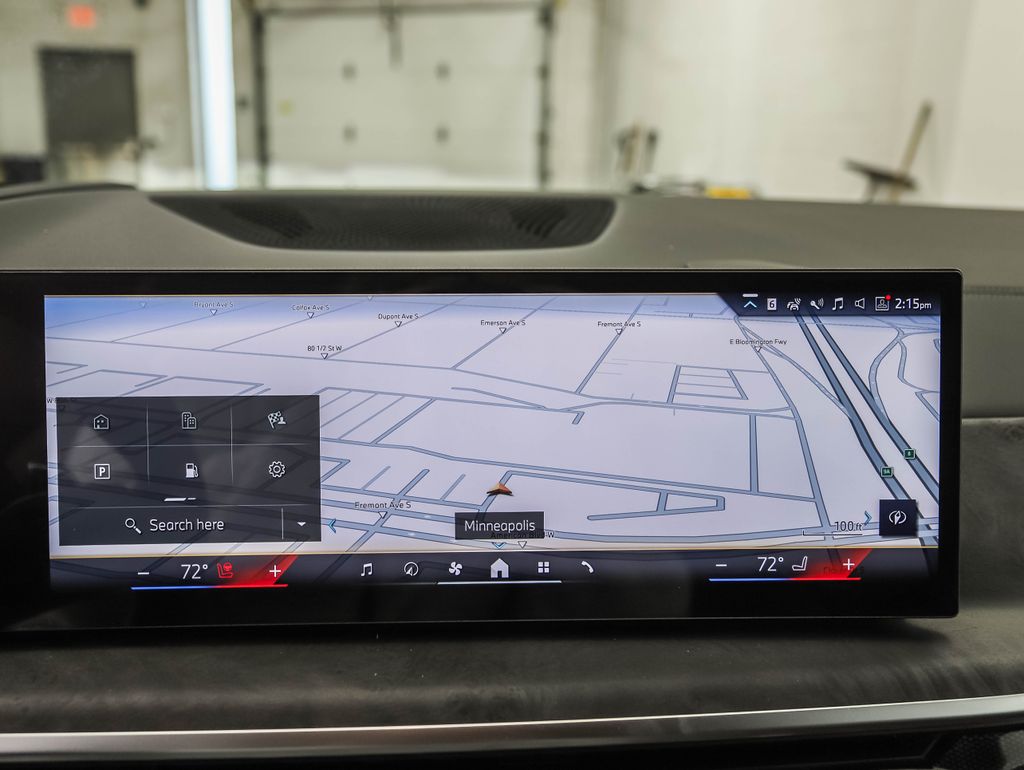 Thumbnail: 2026 BMW X7 - 16