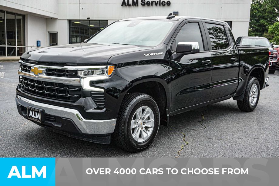 Used 2025 Black Chevrolet LT image 2