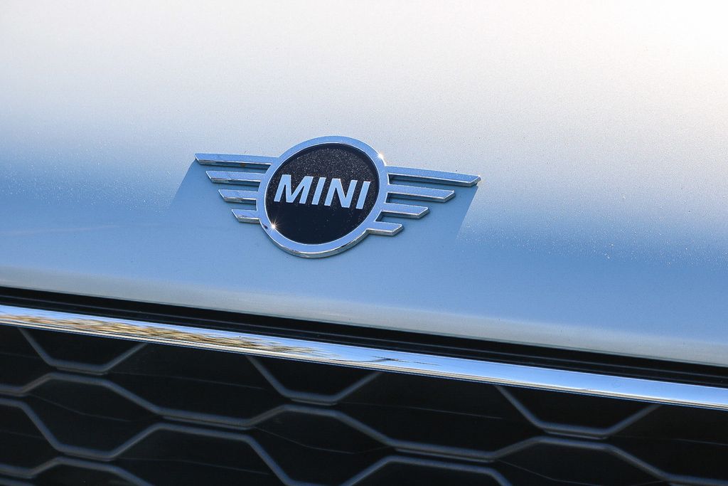 2022 MINI Cooper S Countryman Signature 5