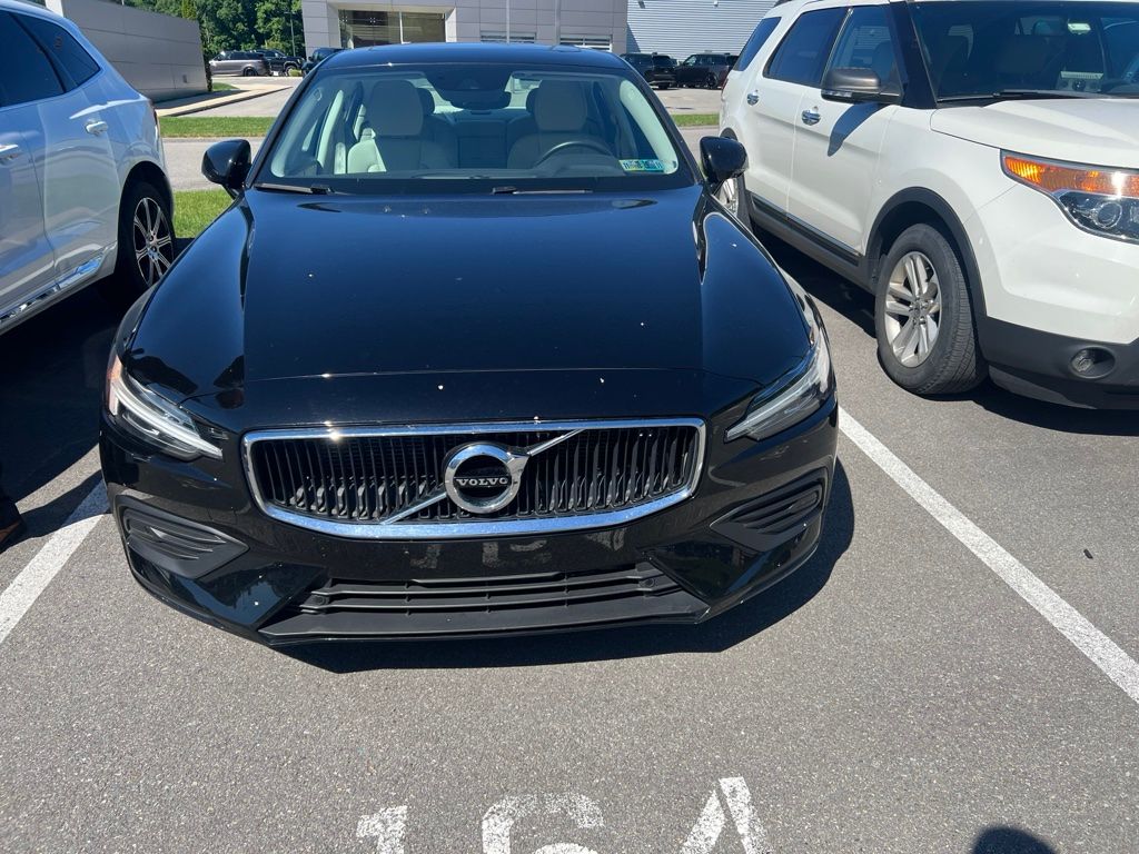 Black Stone 2020 Volvo S60 T6 Momentum AWD Sedan All-Wheel Drive Automatic