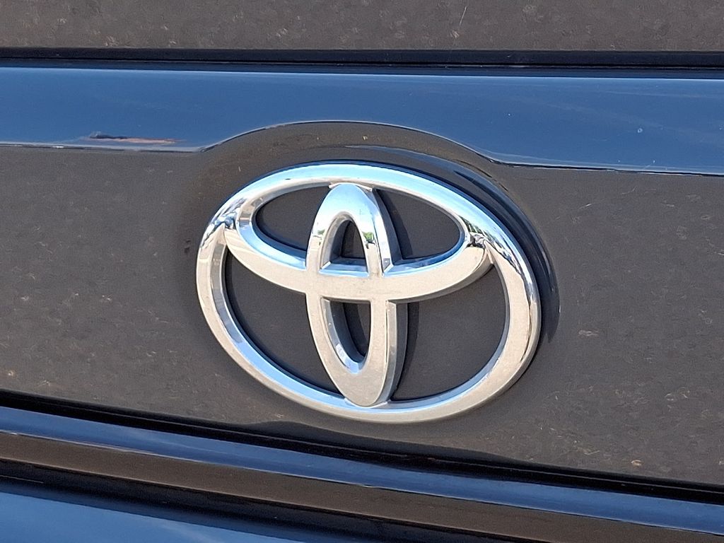 Thumbnail: 2024 Toyota Corolla - 30