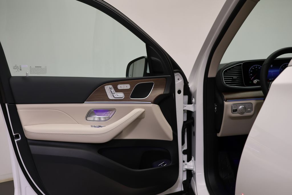 Thumbnail: 2026 Mercedes-Benz GLE - 31