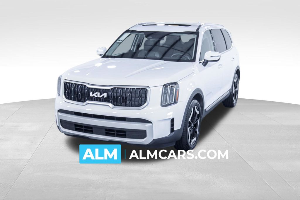 Glacial White Pearl 2024 Kia Telluride SUV / Crossover Front-Wheel Drive 8-Speed Automatic