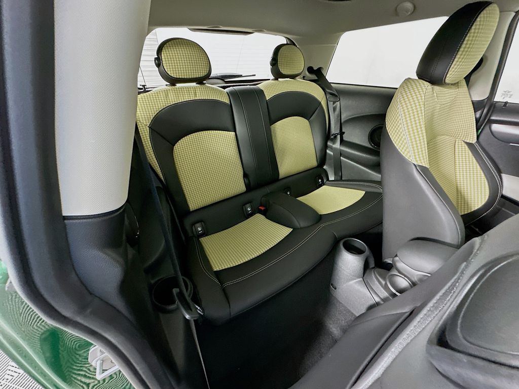 Thumbnail: 2024 MINI Cooper - 27