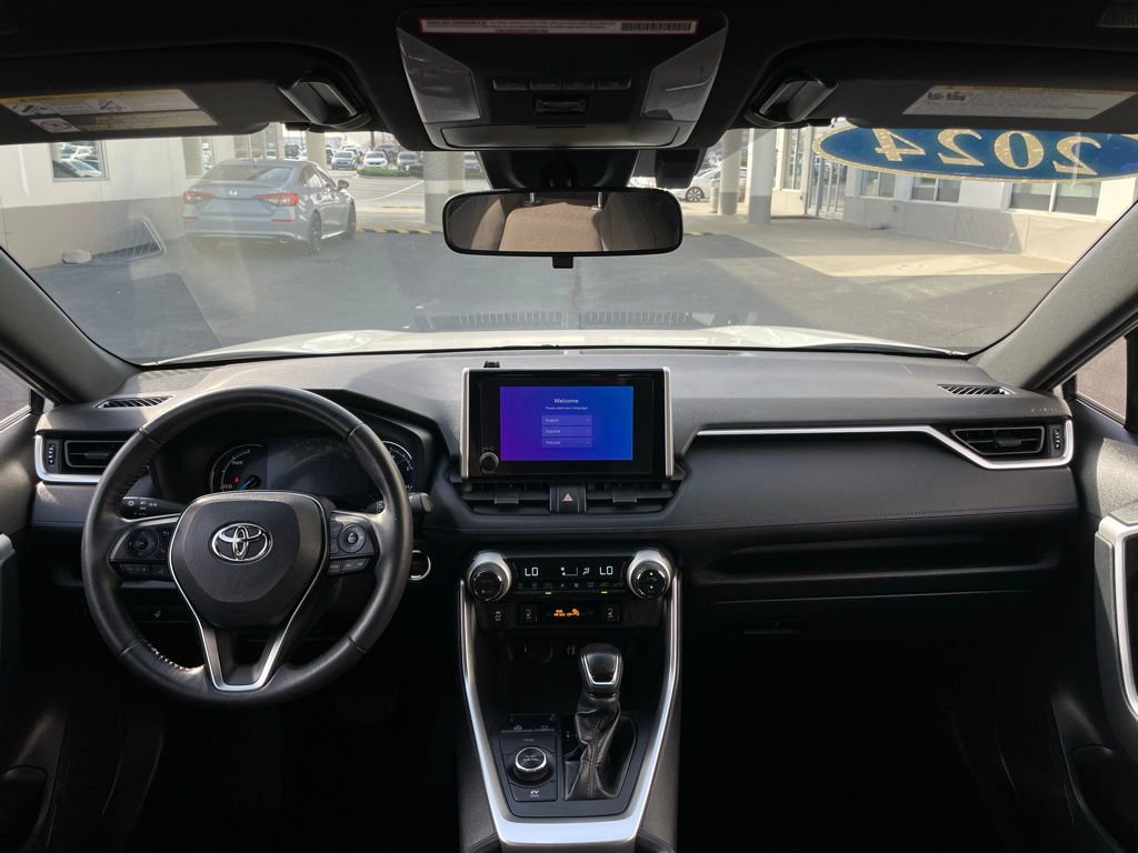 Thumbnail: 2024 Toyota RAV4 - 10