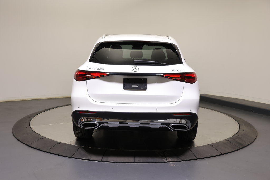 Thumbnail: 2027 Mercedes-Benz GLC - 6