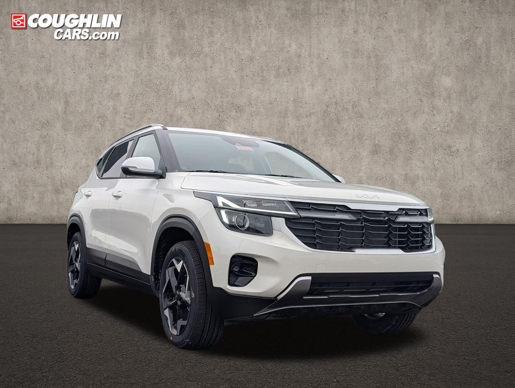 Snow White Pearl 2026 Kia Seltos SUV / Crossover All-Wheel Drive Continuously Variable Transmission