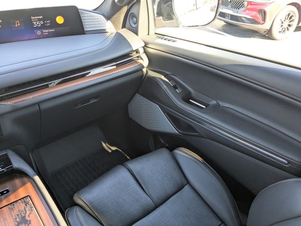 2025 Lincoln Navigator Black Label