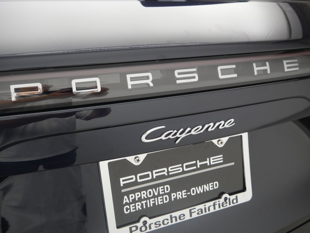 Thumbnail: 2023 Porsche Cayenne - 11