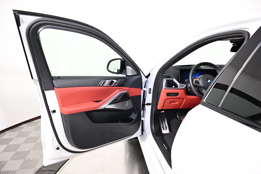 Thumbnail: 2025 BMW X6 - 23