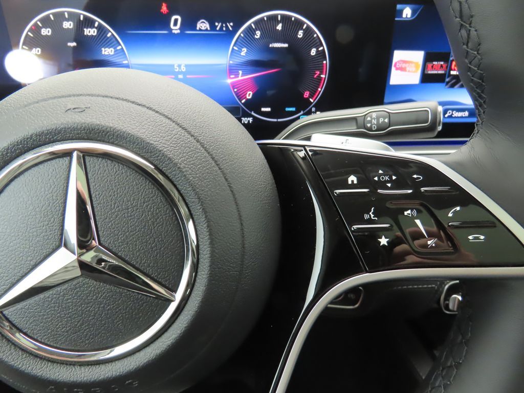 Thumbnail: 2026 Mercedes-Benz GLE - 12