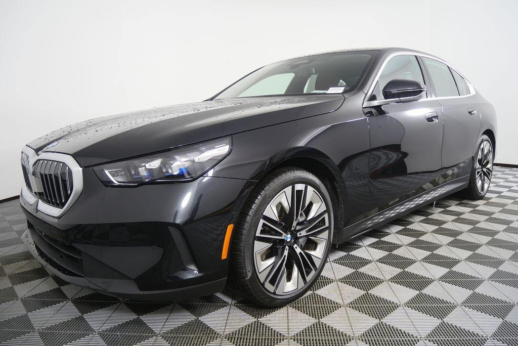 Thumbnail: 2025 BMW 5 Series - 8